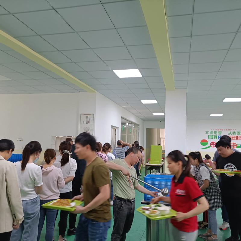 食堂外包与隐患预控 —— 清悦守护工厂餐饮安全的关键之法